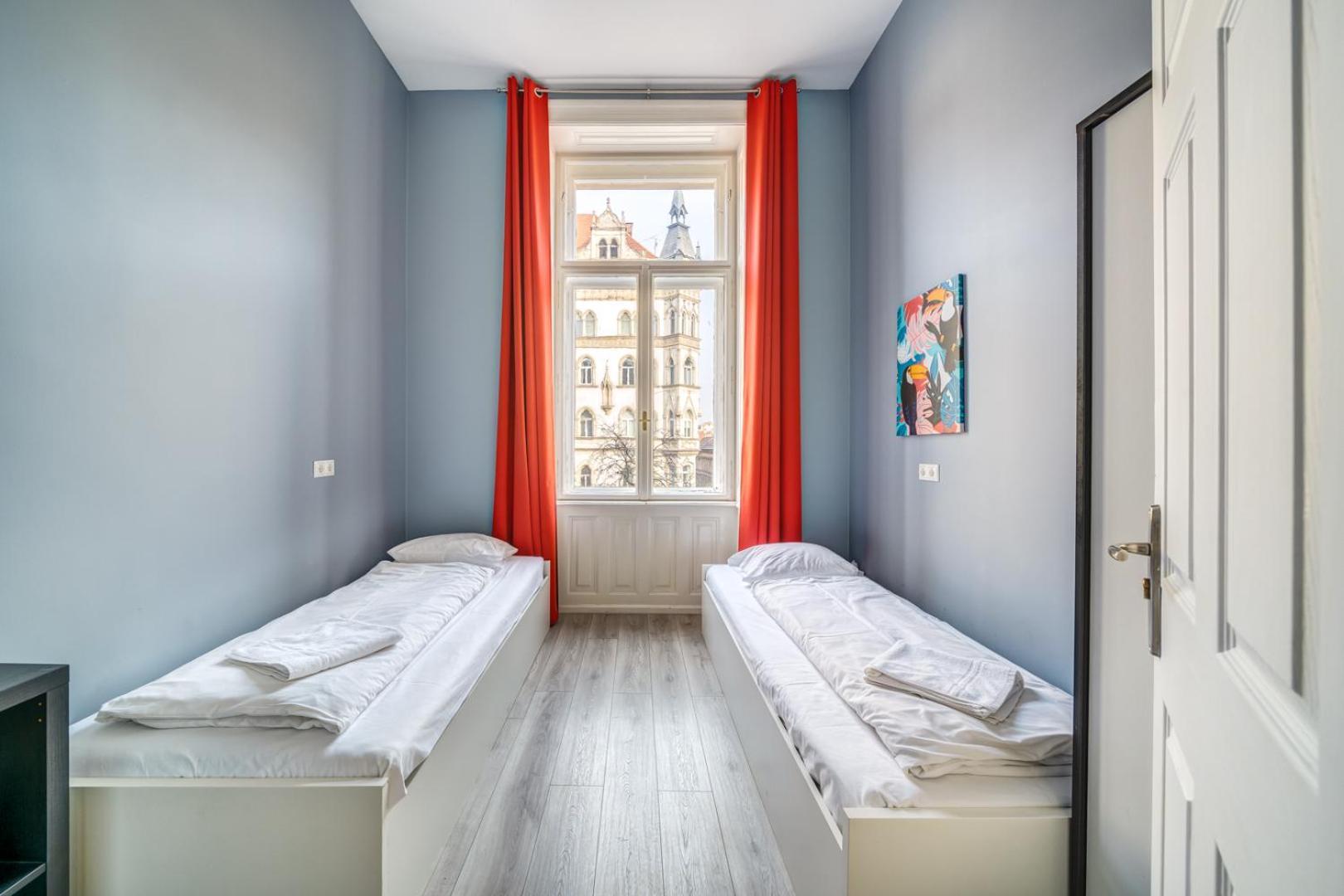 Apartamento Downtown Delight - Erzsebet Blvd - 13 Ppl Budapest Exterior foto